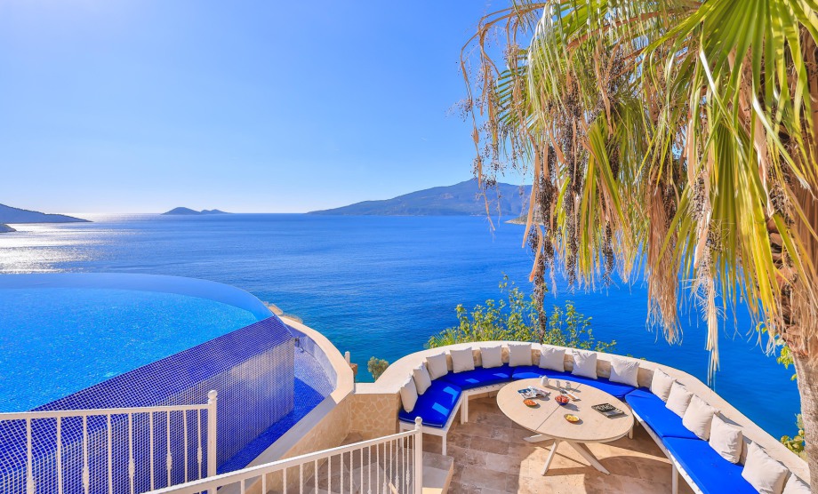 6 bedroom villa, Komurluk